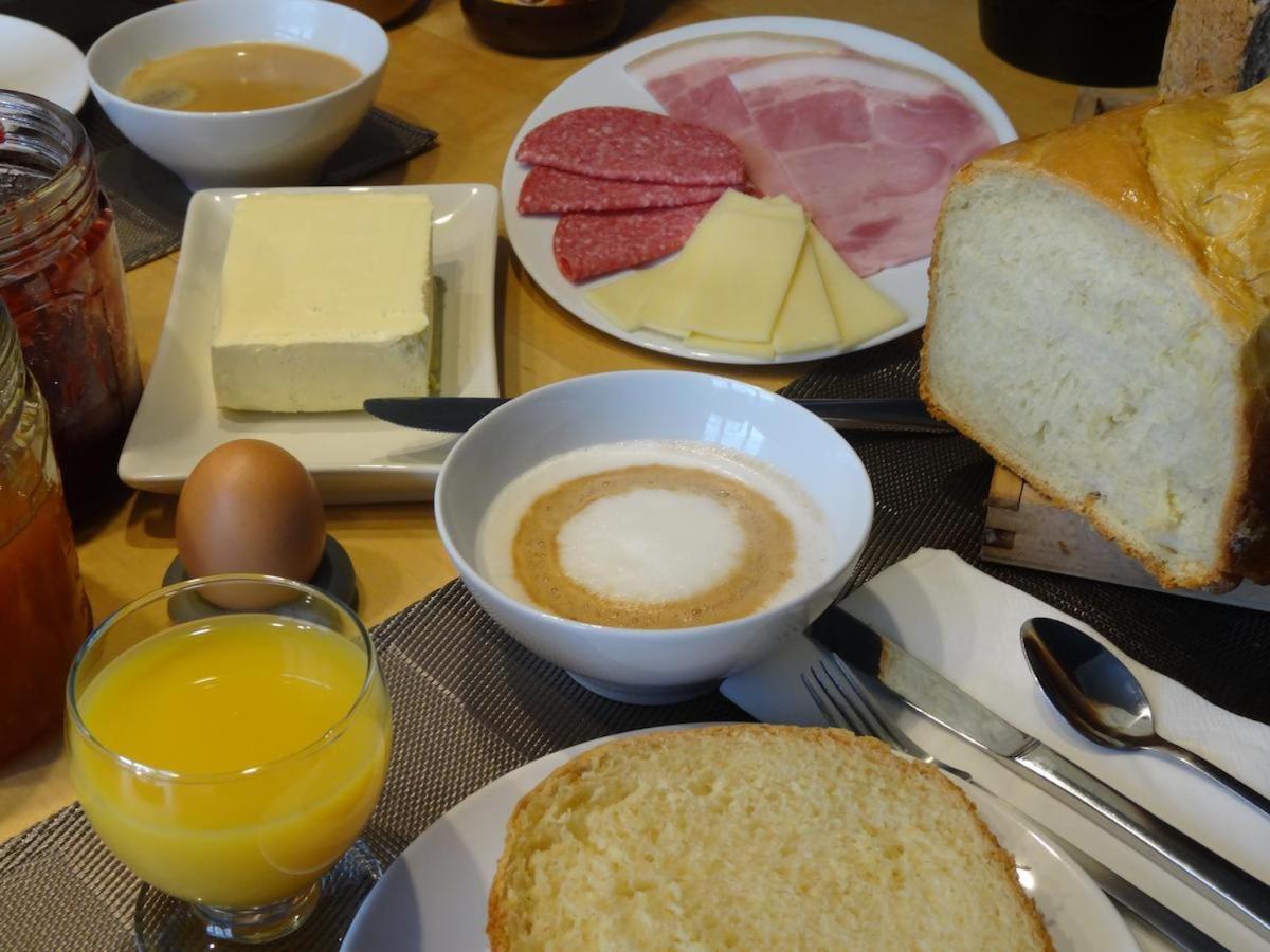 บีแอนด์บี เวลคัม ทู มาย เพลส Bed & Breakfast Saint-Josse-ten-Noode ภายนอก รูปภาพ